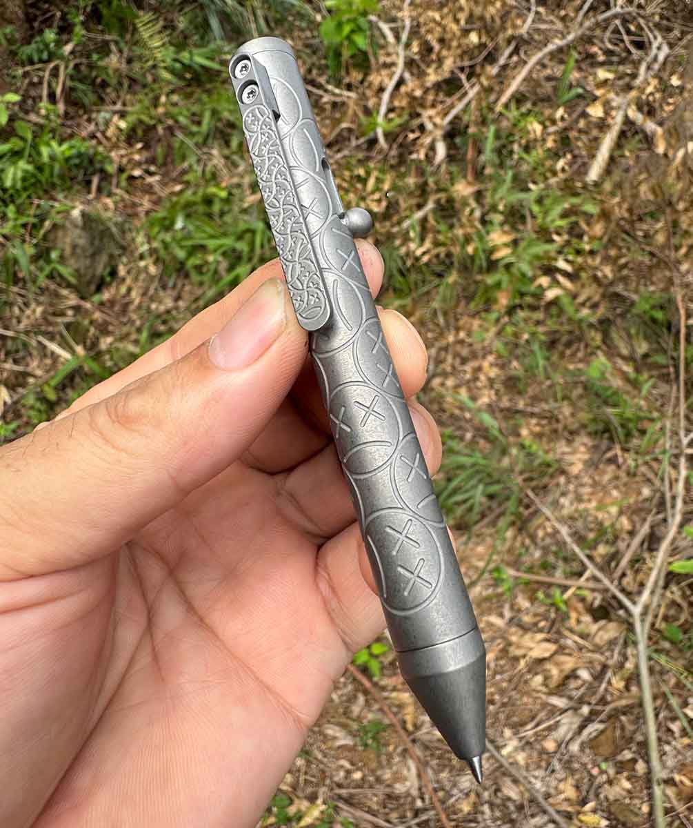 Full-Body CNC Carved TC4 Titanium EDC Writing Tool (0.7mm G2 Refill)