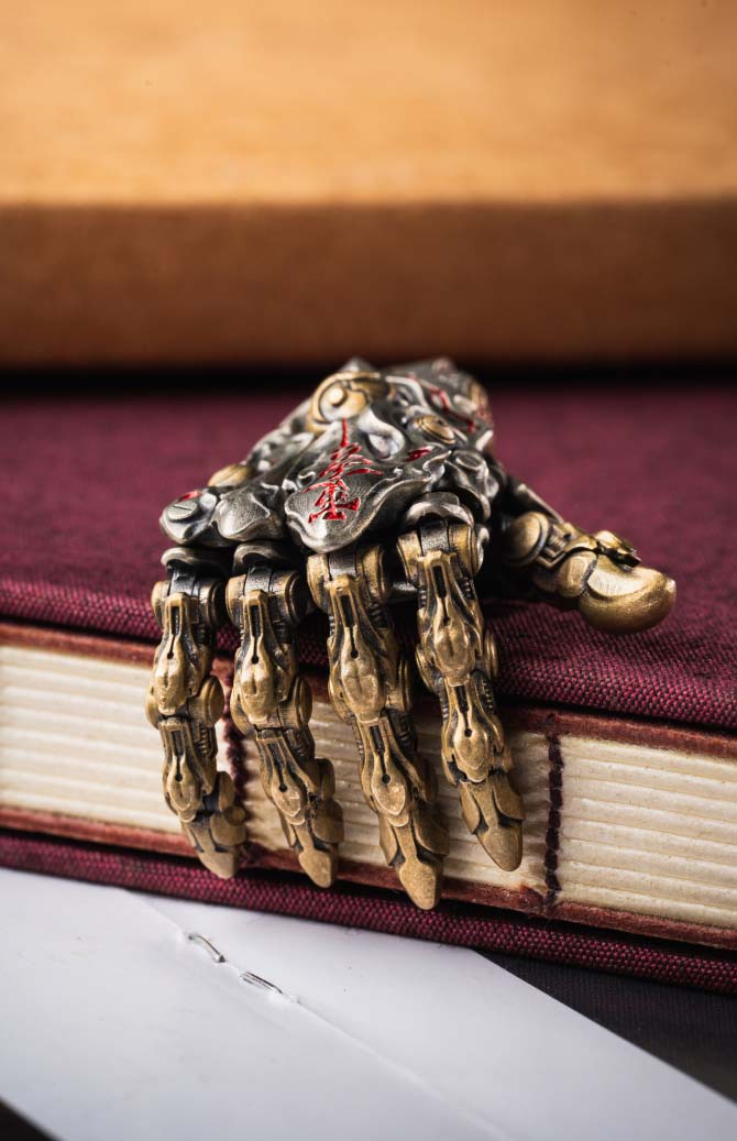 Steampunk Daoist Mechanical Hand