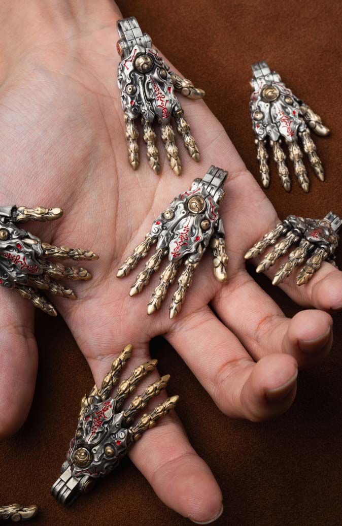 Steampunk Daoist Mechanical Hand