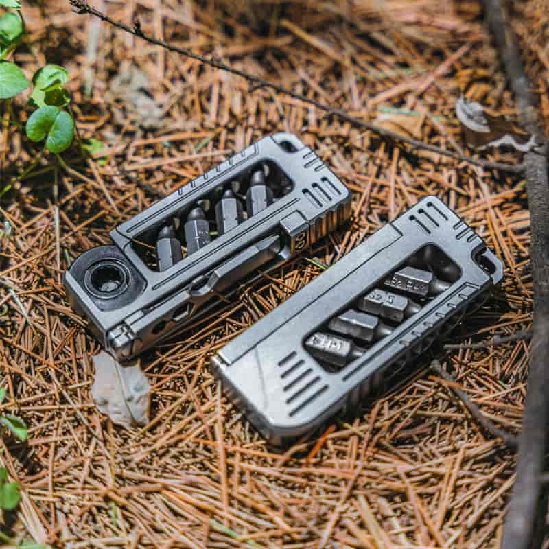 TC4 Titanium Pocket Tool with Folding Knife and Bit Set