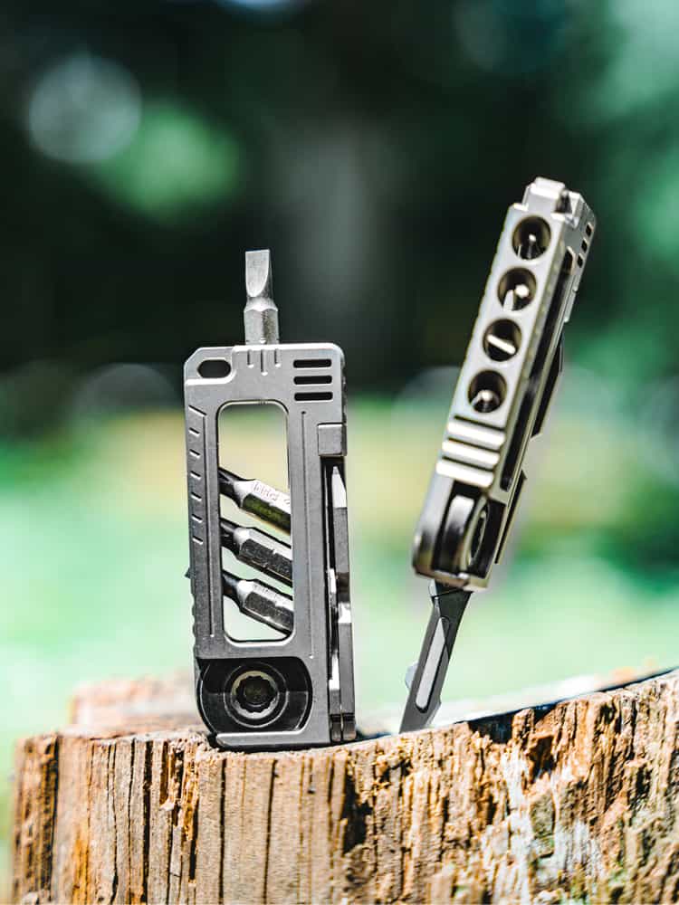 TC4 Titanium Pocket Tool with Folding Knife and Bit Set