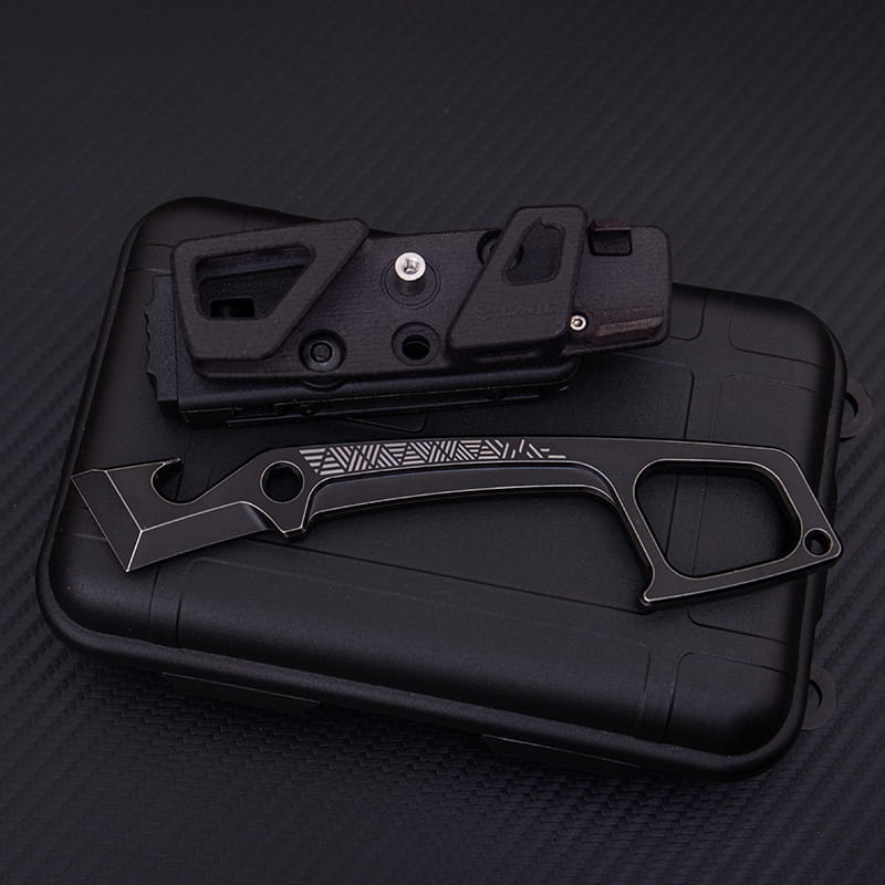 Tactical Pry Bar – Multi-Functional EDC Tool