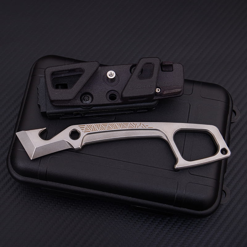 Tactical Pry Bar – Multi-Functional EDC Tool