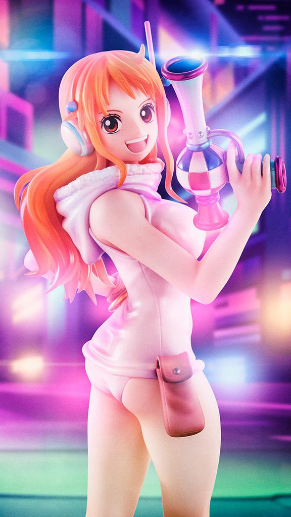 Nami (Evolutionary History Version) Collectible Figure